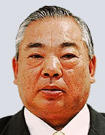 安慶田光男氏