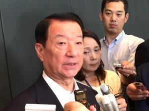 江崎鉄磨沖縄北方担当相