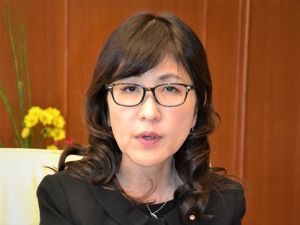 稲田防衛相