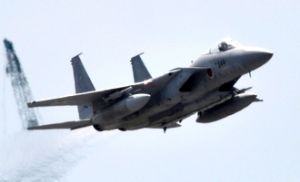 (資料写真)航空自衛隊のF15戦闘機