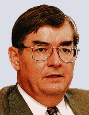 アロイシャス・オニール元在沖米総領事=1997年7月14日、那覇市久茂地・沖縄タイムス社