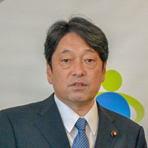 小野寺五典防衛相
