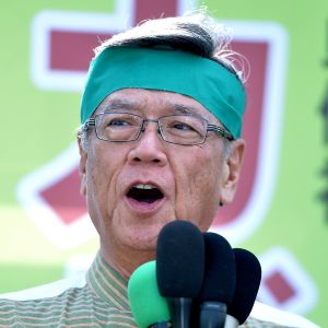 衆院選で応援演説をする翁長知事