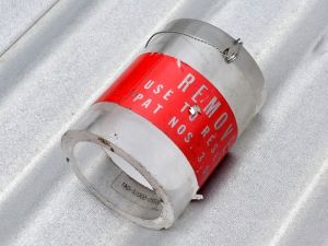 宜野湾市の保育園に落ちた筒状の物体