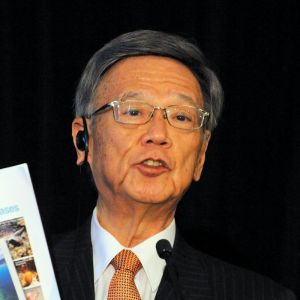 沖縄の基地問題の現状などを訴える翁長雄志知事=13日、米ワシントン