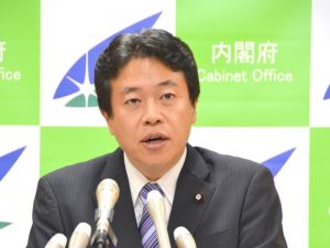 鶴保沖縄担当相