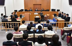 うるま市の女性殺害事件で、裁判員裁判の論告求刑公判が開かれた那覇地裁204号法廷=24日午前、那覇市樋川(代表撮影)
